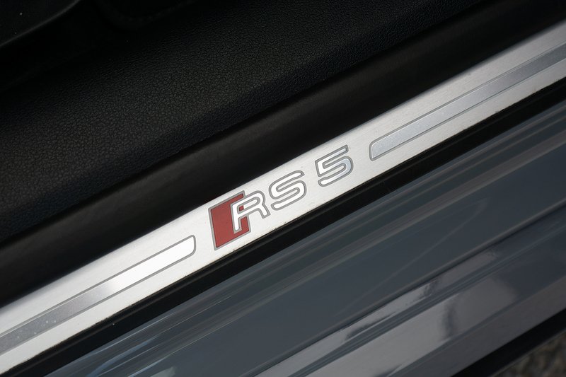 Audi RS5 TFSI V6 - U1729