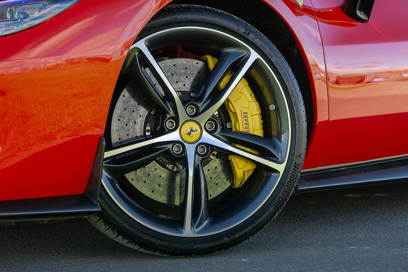 Ferrari 296 GTB T V6 - U1730