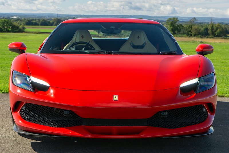 Ferrari 296 GTB T V6 - U1730