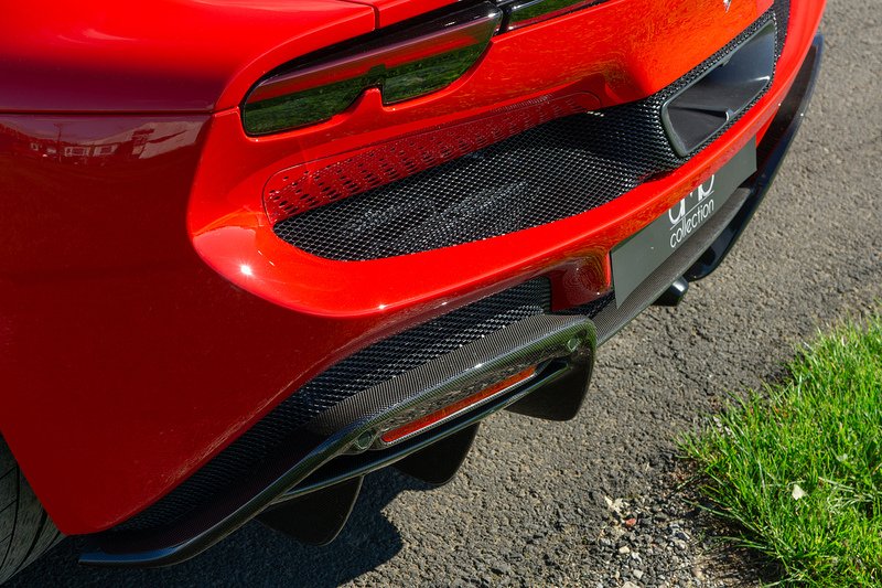 Ferrari 296 GTB T V6 - U1730