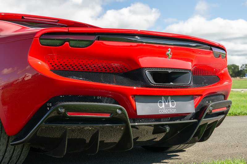 Ferrari 296 GTB T V6 - U1730