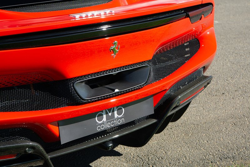 Ferrari 296 GTB T V6 - U1730