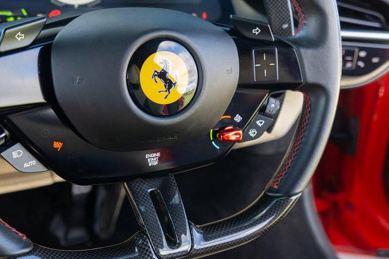 Ferrari 296 GTB T V6 - U1730