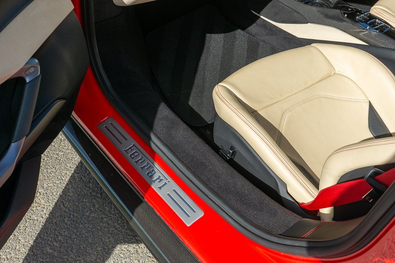 Ferrari 296 GTB T V6 - U1730