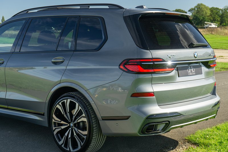 BMW X7 40d MHT M Sport - U1732
