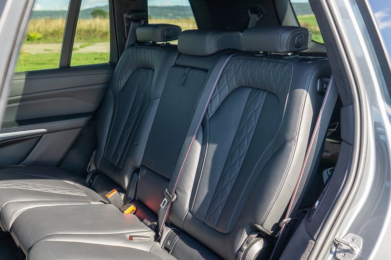 BMW X7 40d MHT M Sport - U1732