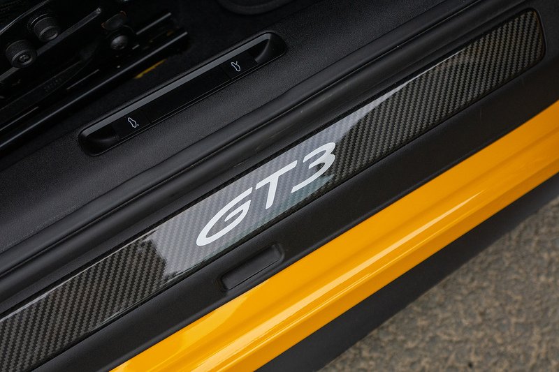 Porsche 911 992 GT3 Touring - U1737