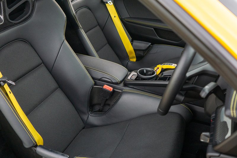 Porsche 911 992 GT3 Touring - U1737