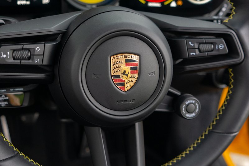 Porsche 911 992 GT3 Touring - U1737