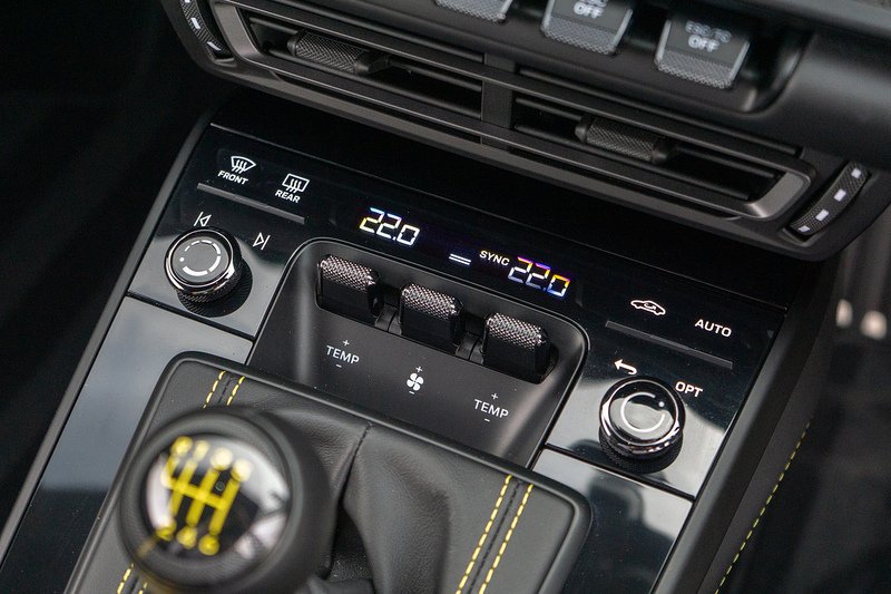 Porsche 911 992 GT3 Touring - U1737