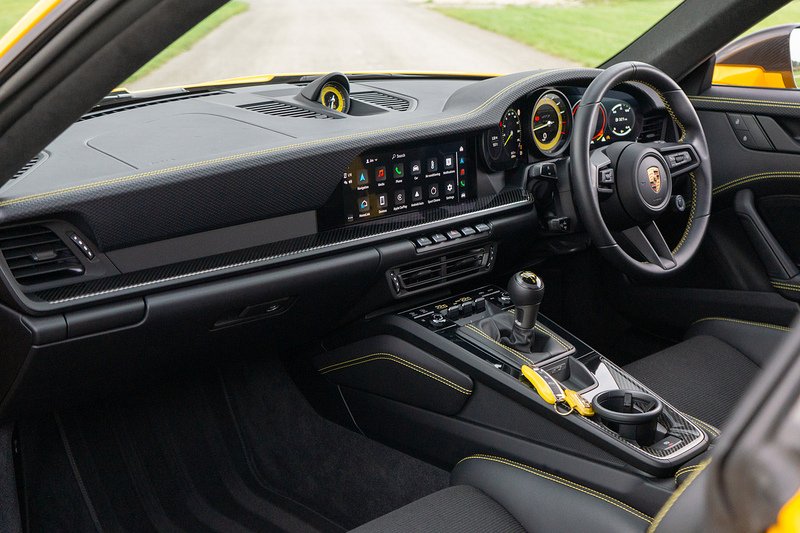 Porsche 911 992 GT3 Touring - U1737