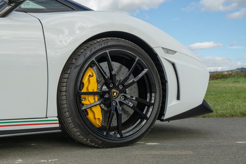 Lamborghini Gallardo Lp 570-4 Spyder Performante - U1739