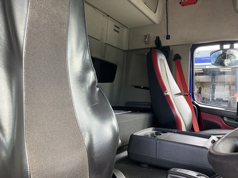 One Used Volvo FM 450bhp 6x2 Globetrotter tractor unit 11 2dr Tractor Unit I-Shift Diesel