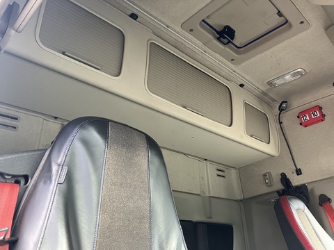 One Used Volvo FM 450bhp 6x2 Globetrotter tractor unit 11 2dr Tractor Unit I-Shift Diesel