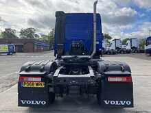 Volvo FM 450bhp 6x2 Tractor