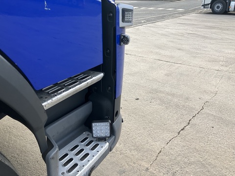 One Used Volvo FM 450bhp 6x2 Globetrotter tractor unit 11 2dr Tractor Unit I-Shift Diesel