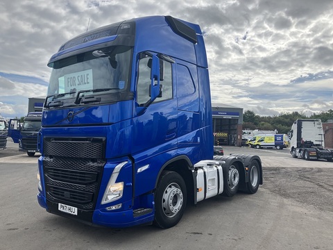 One Used Volvo FH 460bhp 6x2 Globetrotter XL tractor unit 12.8 2dr Tractor Unit I-Shift Diesel
