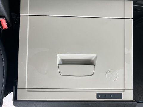 One Used Volvo FH 460bhp 6x2 Globetrotter XL tractor unit 12.8 2dr Tractor Unit I-Shift Diesel