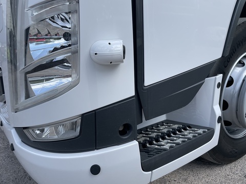 One Used Volvo FH 460Bhp 6x2 Globetrotter XL Tractor Unit