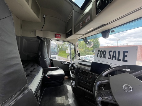 One Used Volvo FH 460Bhp 6x2 Globetrotter XL Tractor Unit