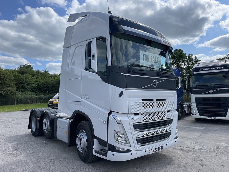 Volvo One Used Volvo FH 460Bhp 6x2 Globetrotter XL Tractor Unit