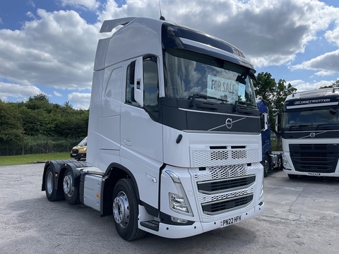 One Used Volvo FH 460Bhp 6x2 Globetrotter XL Tractor Unit