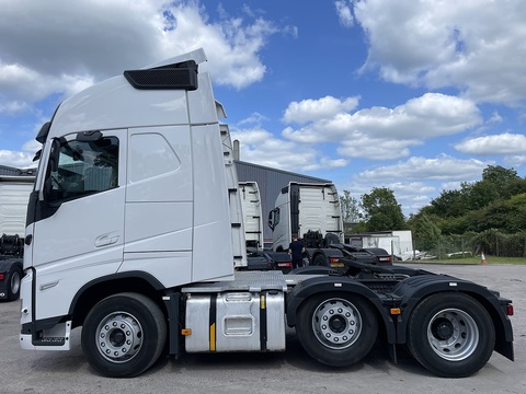 One Used Volvo FH 460Bhp 6x2 Globetrotter XL Tractor Unit