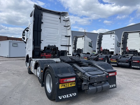 One Used Volvo FH 460Bhp 6x2 Globetrotter XL Tractor Unit