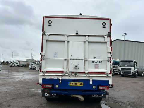 One Used Volvo FM 430bh 8x4 rigid 0.0 2dr Tipper I-Shift Diesel