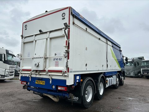 One Used Volvo FM 430bh 8x4 rigid 0.0 2dr Tipper I-Shift Diesel