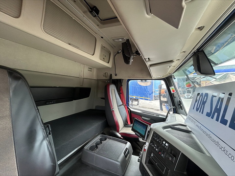 One Used Volvo FM 450bhp 6x2 Globetrotter Tractor Unit 11 2dr Tractor Unit I-Shift Diesel