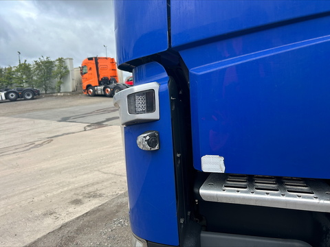 One Used Volvo FM 450bhp 6x2 Globetrotter Tractor Unit 11 2dr Tractor Unit I-Shift Diesel