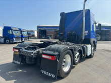 Volvo FM 450bhp 6x2 tractor
