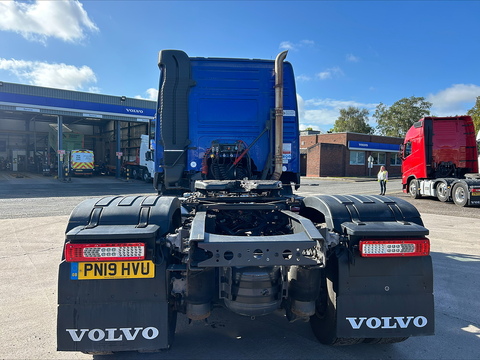One Used Volvo FM 450bhp 6x2 Globetrotter Tractor Unit 11 2dr Tractor Unit I-Shift Diesel