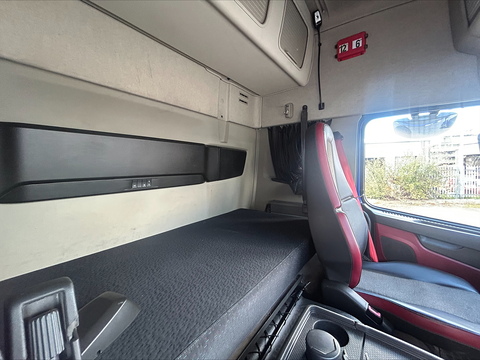 One Used Volvo FM 450bhp 6x2 Globetrotter Tractor Unit 11 2dr Tractor Unit I-Shift Diesel