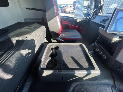 One Used Volvo FM 450bhp 6x2 Globetrotter Tractor Unit 11 2dr Tractor Unit I-Shift Diesel