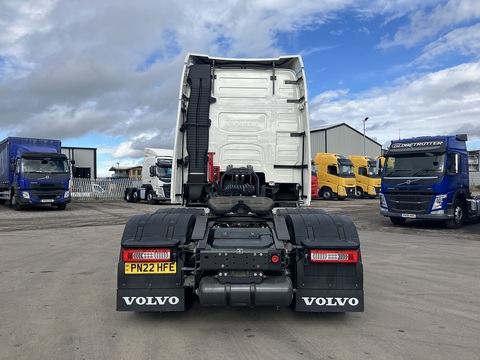 One Used Volvo FH 460bhp 6x2 Globetrotter XL Tractor Unit