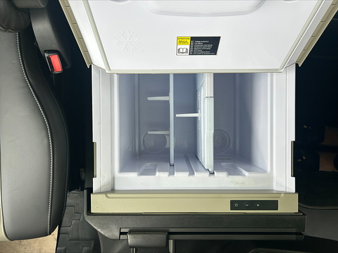 One Used Volvo FH 460bhp 6x2 Globetrotter XL Tractor Unit