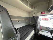 Volvo FH 460bhp 6x2 Globetrotter XL