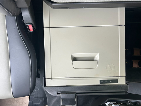 One Used Volvo FH 460bhp 6x2 Globetrotter XL Tractor Unit