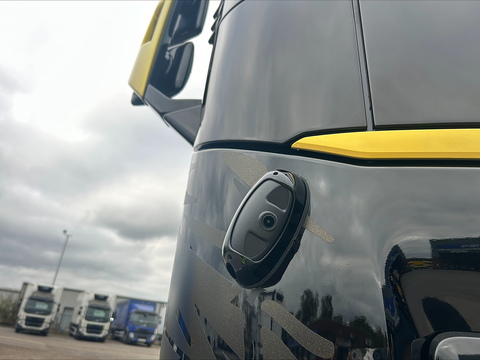 One Used Volvo FH 460bhp 6x2 Globetrotter XL Tractor Unit