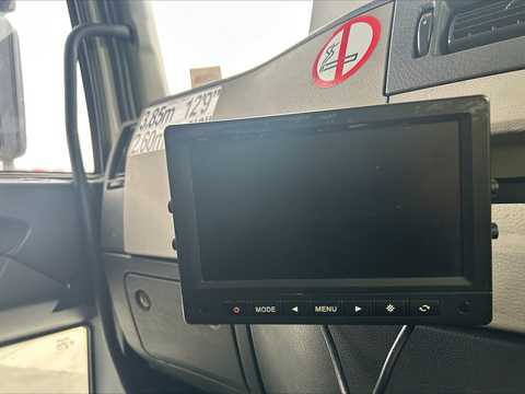 Volvo FL 4x2 250Bhp Fridge Box Van