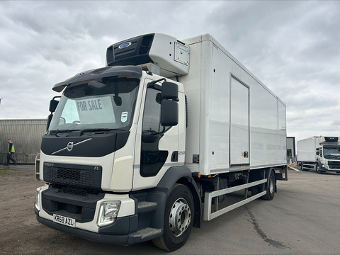 Volvo FL 4x2 250Bhp Fridge Box Van