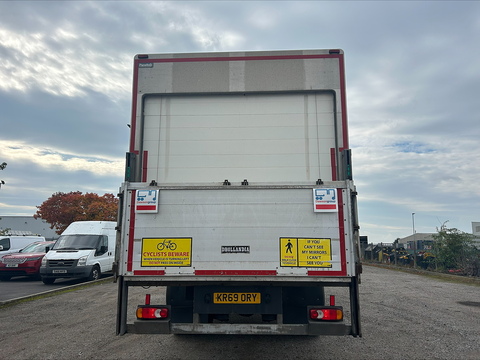 Volvo FL 4x2 250Bhp Fridge Box Van