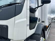 Volvo FL 4x2 250Bhp Fridge Box Van