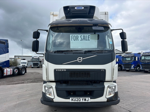 Volvo FL 4x2 250Bhp Fridge Box Van