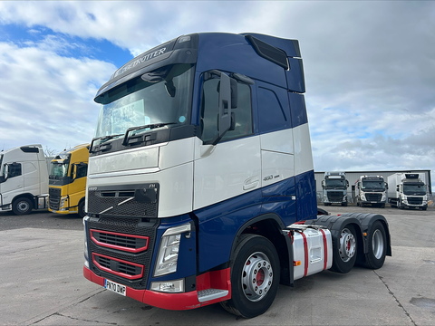 One Used Volvo FH 460bhp 6x2 Globetrotter tractor unit 12.8 2dr Tractor Unit I-Shift Diesel