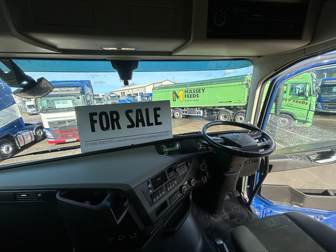 One Used Volvo FH 460bhp 6x2 Globetrotter tractor unit 12.8 2dr Tractor Unit I-Shift Diesel
