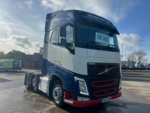 One Used Volvo FH 460bhp 6x2 Globetrotter tractor unit 12.8 2dr Tractor Unit I-Shift Diesel