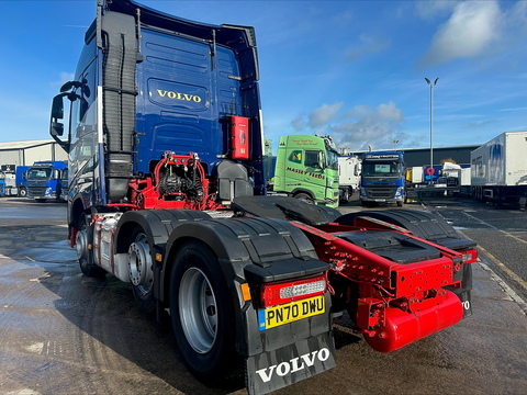 One Used Volvo FH 460bhp 6x2 Globetrotter tractor unit 12.8 2dr Tractor Unit I-Shift Diesel